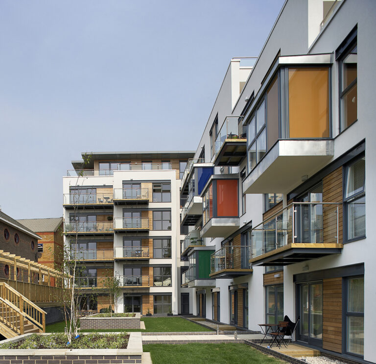 11 Point Pleasant — courtyard